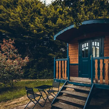 Domaine De La Suzanne - D'hotes, Roulottes Et Guest house *